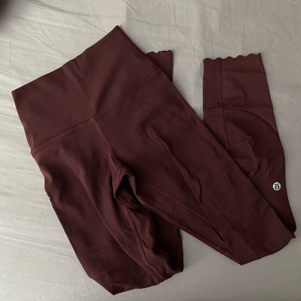 Lululemon Align Scallop inseam 25”